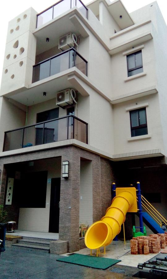 充電樁 羅東木村電梯民宿luodong Tree Bnb 雲朵朵二館 近週三清溝 免費洗衣機 烘衣機 星巴克咖啡豆 國旅卡特約店 Exterior foto